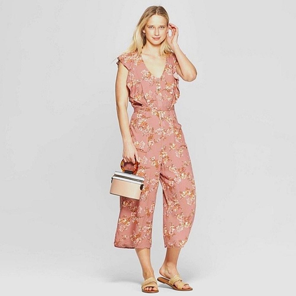 NWT Xhilaration Xhilaration Mauve Floral Ruffle Button Detail Crop Jumpsuit